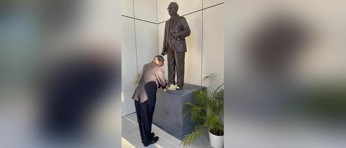  Amb. Indra Mani Pandey, PR of India to the UN and other IOs paying floral tribute to Bharat Ratna Babasaheb Dr. Bhimrao Ambedkar on Mahaparinirvan Diwas in Geneva 