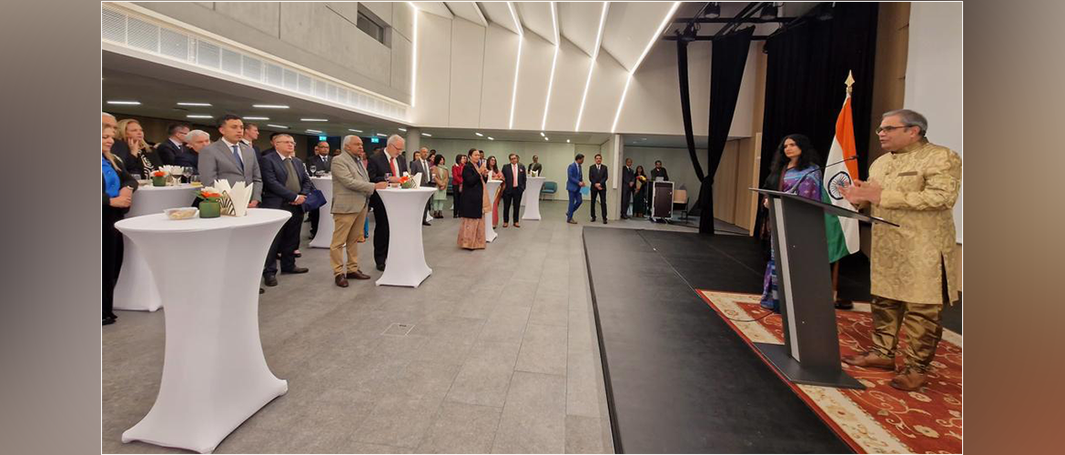  Amb. Indra Mani Pandey, PR of India to the UN and other IOs addressing members of the international and Indian communities at the Farewell Reception 